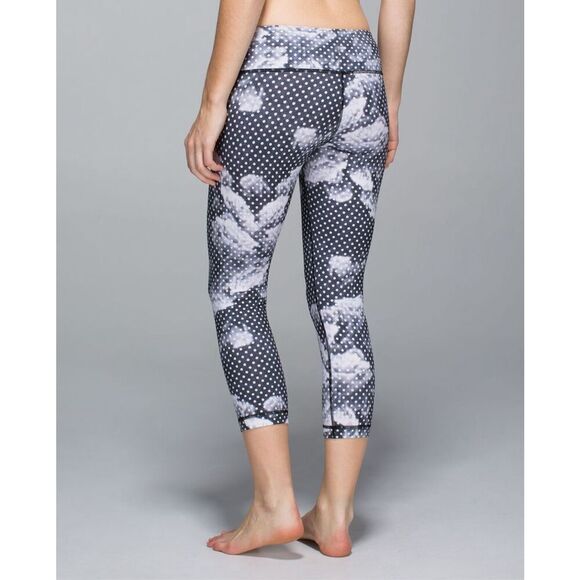Lululemon Wunder Under Crop Luon Dottie Dream Rose Neutral Blush Black | Size 6 - Picture 2 of 10